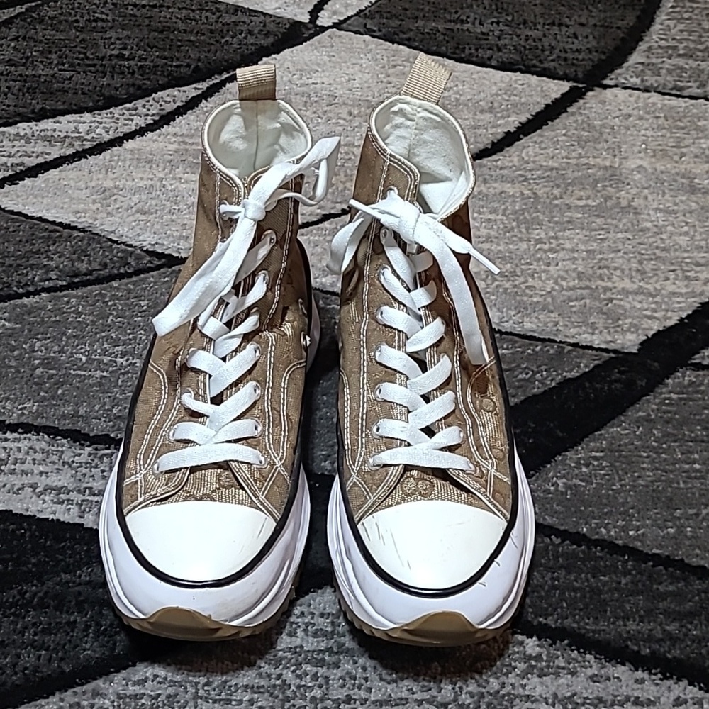 HIGH-TOP BEIGE CANVAS LACE-UP SNEAKERS